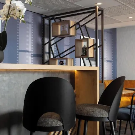 Hotel Ace Lyon Parc Des Expositions